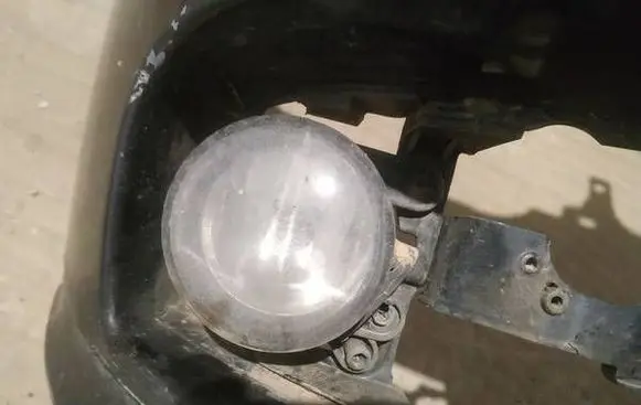 Volkswagen Golf V Front fog light
