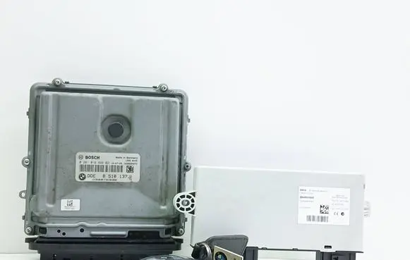 BMW 5 F10 F11 Engine ECU kit and lock set 8510137 0281016846 92309449