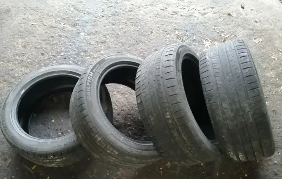 Volkswagen Golf IV R18 summer tire 24545R18