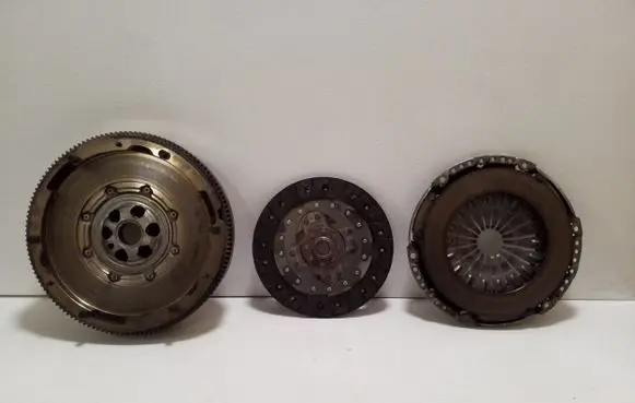 Audi A1 Clutch set kit 05C141025A 05C141031B 05C105266