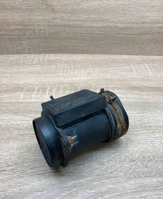 Volkswagen PASSAT B6 Mass air flow meter 074906461 71822101
