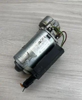 BMW X5 E53 Steering column adjust motor 67646903945 0390201