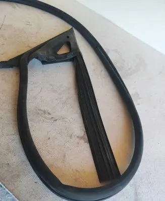 Mercedes-Benz CLS C219 Rubber seal front coupe door A2197200678
