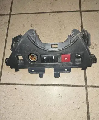 Citroen Berlingo Hazard light switch 9680931977 04157T06 63110656
