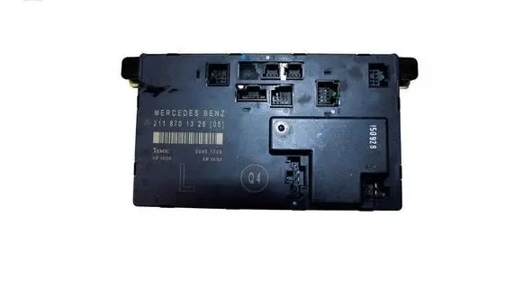 Mercedes-Benz E W211 Door control unit/module 2118701326 211870132605