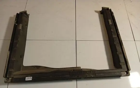 Volkswagen PASSAT B6 Other trunk/boot trim element 3C9864512A