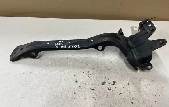 Volkswagen Touareg I Radiator support slam panel bracket 7L0805799