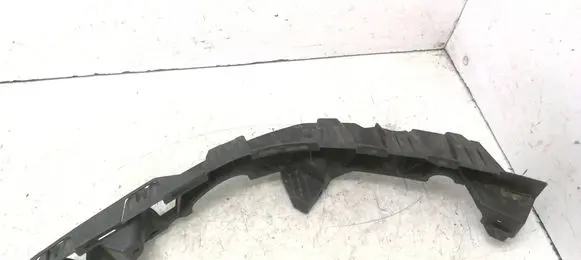 Headlight/headlamp mounting bracket