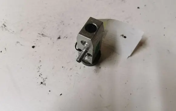 KIA Sorento Air conditioning (A/C) expansion valve F108JD6LA01 52335990