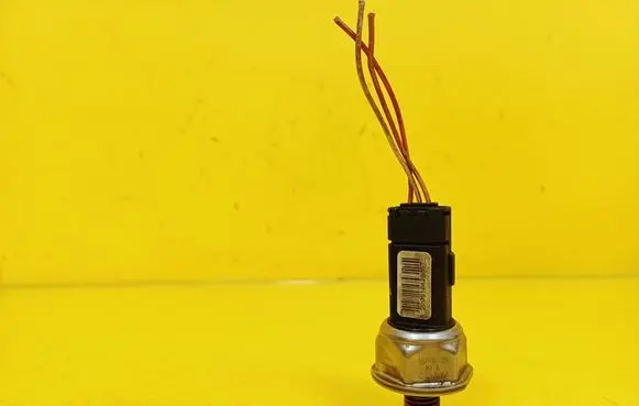 Ford Focus Fuel pressure sensor 9658227880 55PP0603