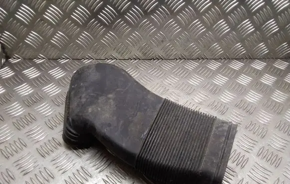 Audi A6 S6 C5 4B Air intake hose/pipe 8D0129617E