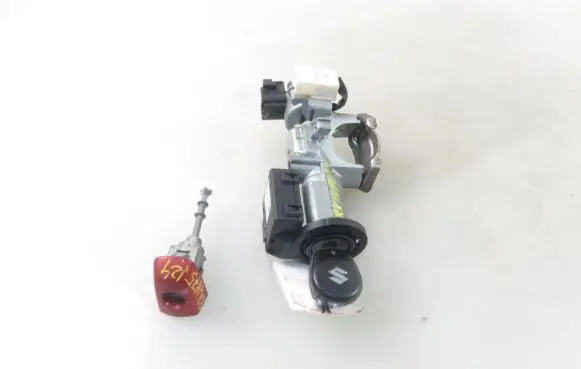 Suzuki Swift I Ignition lock 3397062J10