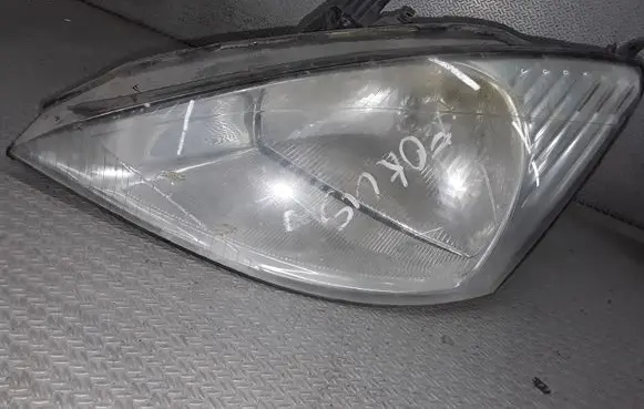 Ford Focus Headlight/headlamp