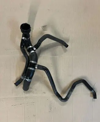 Volvo XC90 Engine coolant pipe/hose 31368403