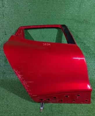 Renault Clio IV Rear door