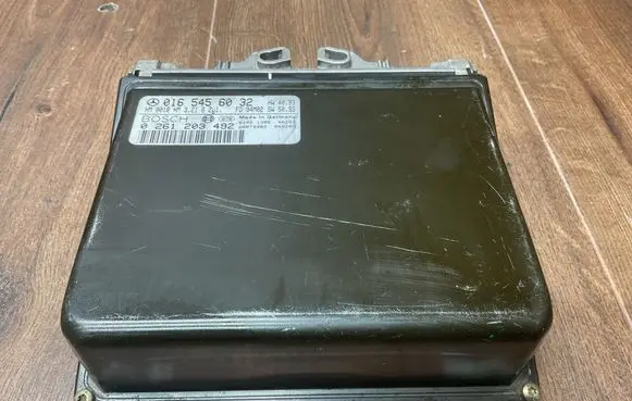Mercedes-Benz SL R129 Engine control unit/module ECU 0165456032 0261203492