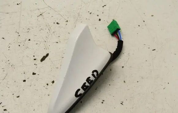 KIA Ceed Aerial GPS antenna 96210J7200