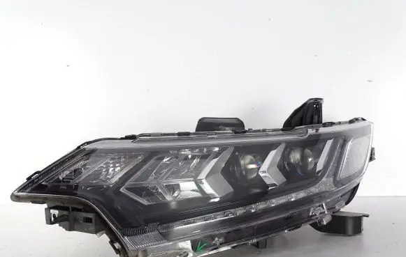 Mitsubishi Outlander Headlight/headlamp ECM921-21E10