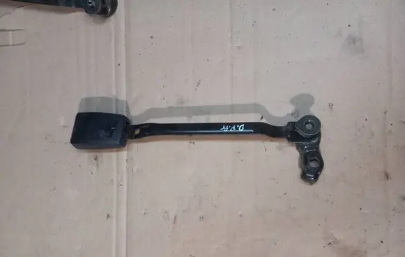 Audi A6 S6 C5 4B Front seatbelt buckle 4b0857756d