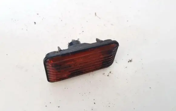 Volkswagen PASSAT B3 Front fender indicator light 357949117