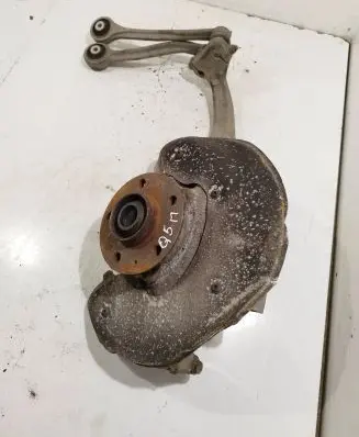 Audi Q5 SQ5 Front wheel hub spindle knuckle