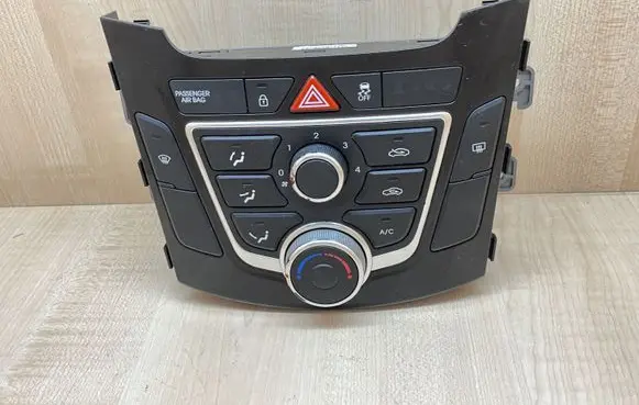 Hyundai i30 Climate control unit 97250A5XXX 97250A6XXX