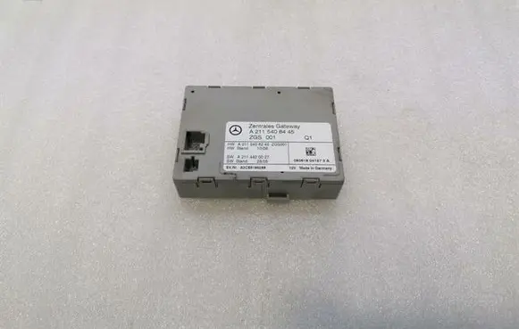 Mercedes-Benz CLS C219 Gateway control module A2115408445