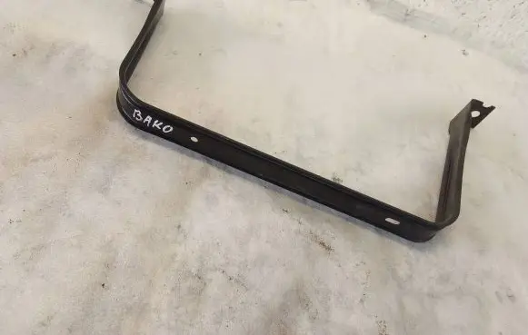Seat Arona Fuel tank mounting bracket 2q0201655