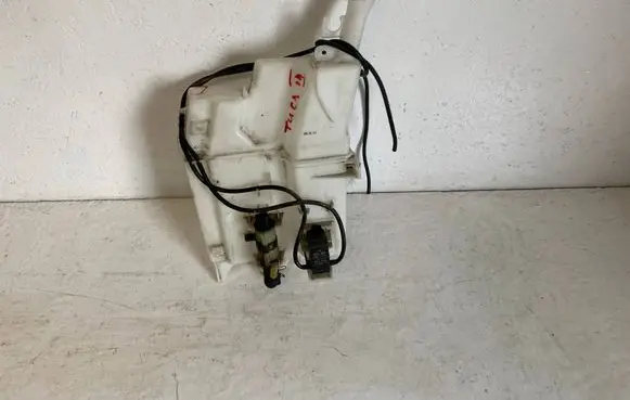 Hyundai Tucson TL Windshield washer fluid reservoir/tank 98610D7500
