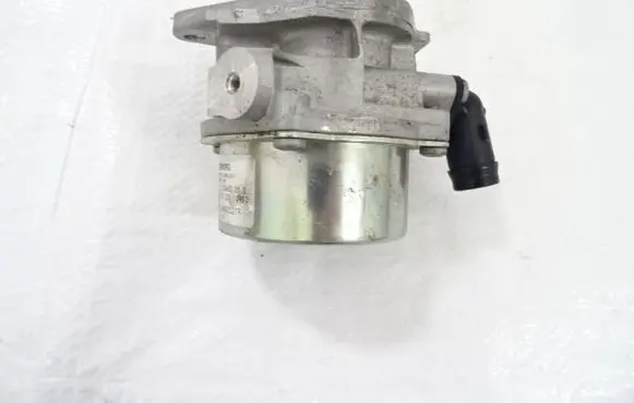Vacuum pump