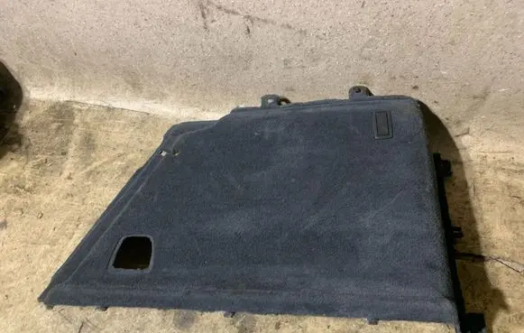 BMW 6 G32 Gran Turismo Trunk/boot side trim panel 7453560