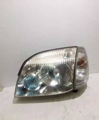 Nissan X-Trail T30 Headlight/headlamp