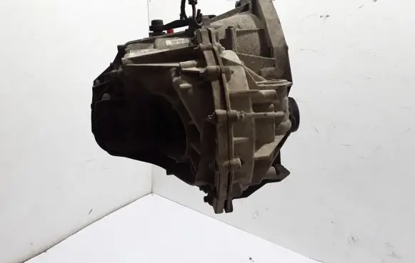 Manual 6 speed gearbox