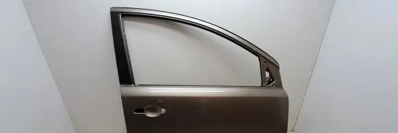 Nissan Note (E11) Front door
