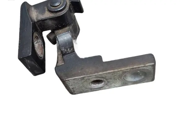 Audi A4 S4 B7 8E 8H Rear door upper hinge 8E0831401A