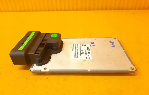 Volkswagen Golf VII Other control units/modules 5Q0907376C