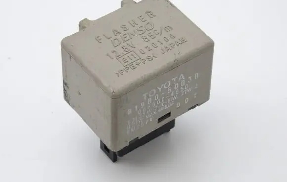 Toyota Avensis T250 Other relay 81980-50030 8198050030 066500-4650