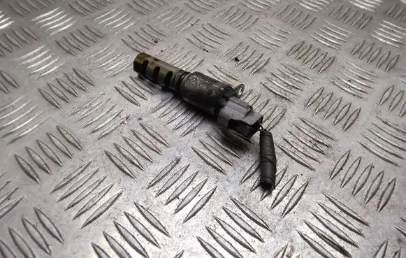 Toyota Prius (XW30) Camshaft vanos timing valve 337010 337010501021 501021