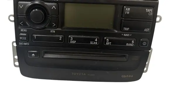Toyota Avensis T220 Radio/CD/DVD/GPS head unit 8611005010 609192 CNTS6070L