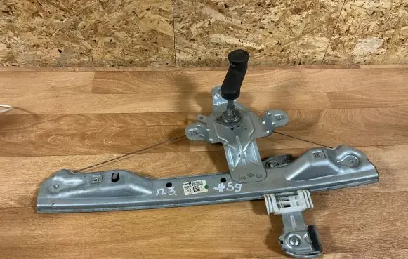Opel Meriva B Rear door manual window regulator 34534000M06 67992034 13265805