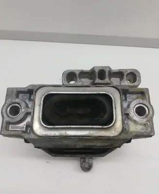 Volkswagen PASSAT B6 Engine mount bracket 1K0199262AT 1K0199262AS