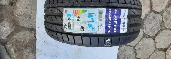 Volkswagen Golf VII R15 summer tire 