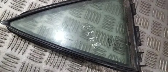 Toyota Auris 150 Rear vent window glass 6818802090 68188-02090