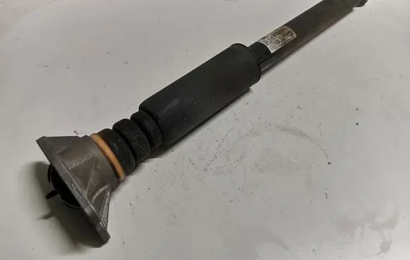 BMW X1 F48 F49 Rear shock absorber/damper 6882851