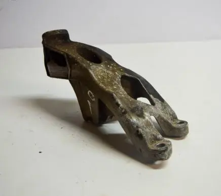 Audi A4 S4 B8 8K Engine mounting bracket 8K0199307BP