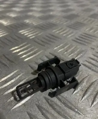Mercedes-Benz R W251 Intake air temperature sensor a0005422818