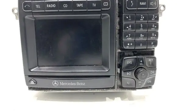 Mercedes-Benz S W220 Radio/CD/DVD/GPS head unit 2208270442