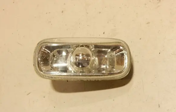 Audi A4 S4 B7 8E 8H Front fender indicator light 8E0949127 2172