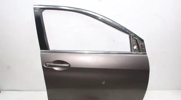 Honda CR-V Front door