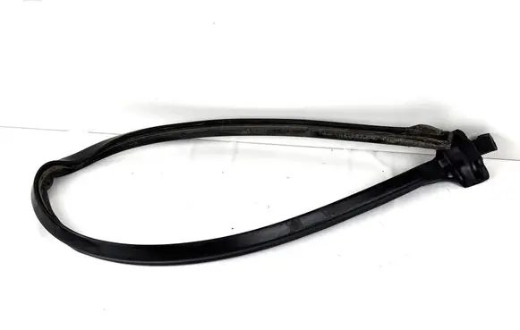 Volkswagen Caddy Rubber seal rear door 2K0827709